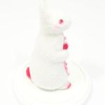Zoë Williams, "ウサ (Geo Usa)", wool felt, resin, mixed media, 7 x 3.5 x 4 in, frame 10.5 x 7 x 7 in, $800